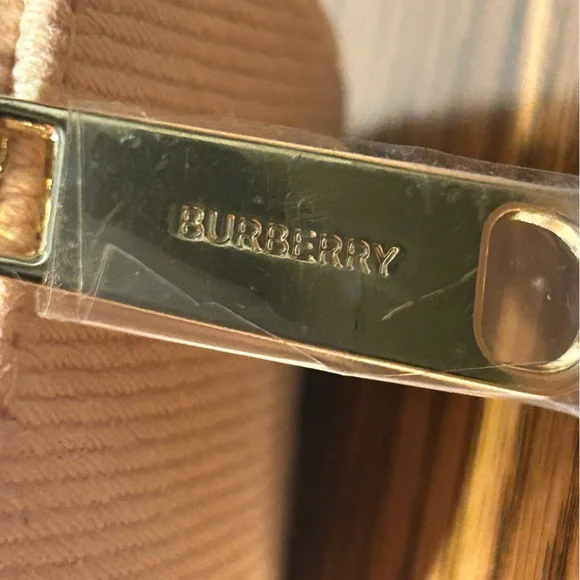 Burberry Goddess travel case EUC - Picture 6 of 10